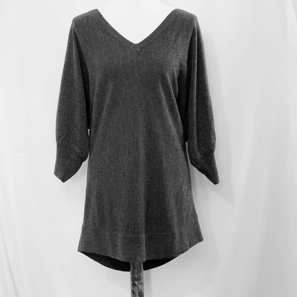 New York & Company Sweaters - New York & Co Charcoal Gray Tunic Sweater Large
